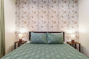 2 bedrooms, desk, iron/ironing board, free WiFi