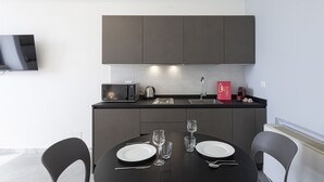 House | 1 bedroom - Chic Modern Lofts - B - BK (Genoa)