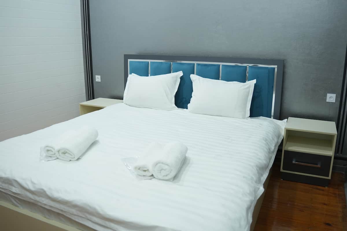 Standard Double Room | Desk, laptop workspace, free WiFi, bed sheets
