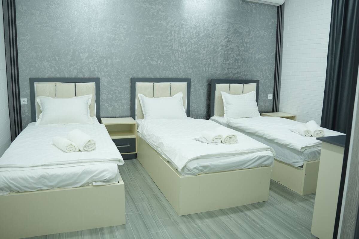 Standard Triple Room | Desk, laptop workspace, free WiFi, bed sheets