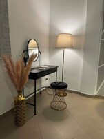 Suite Deluxe | Premium bedding, down comforters, free minibar, in-room safe