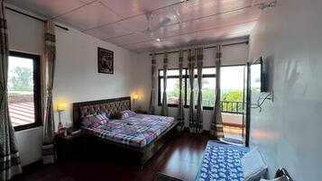 Family Double or Twin Room, Balcony, Mountain View | Free WiFi