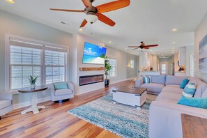 Smart-TV, Kamin, Videospiele, Tischfußball