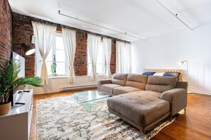 Living area - Adorable Loft in the Old Montreal (Montreal)