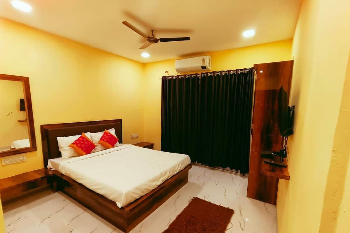 Deluxe Room | Free WiFi, bed sheets