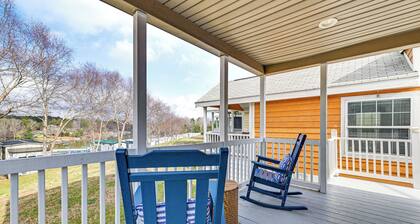 < 1 Mi to Lake Norman Marina: Home w/ Pool Access