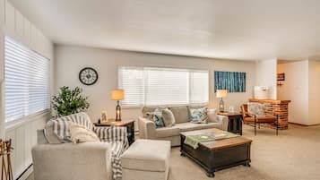 House (3 Bedrooms) | Front of property