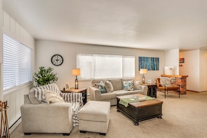 House (3 Bedrooms) | Front of property