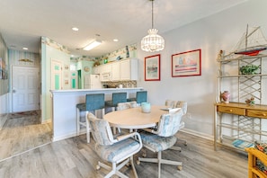Apartment (2 Bedrooms) | Interior - 4 Mi to Ocean: Myrtle Beach Condo w/ Resort Perks (Myrtle Beach)
