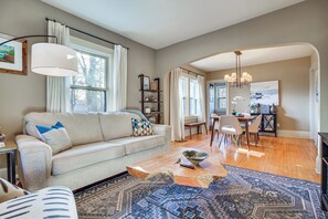 House (3 Bedrooms) | Front of property
