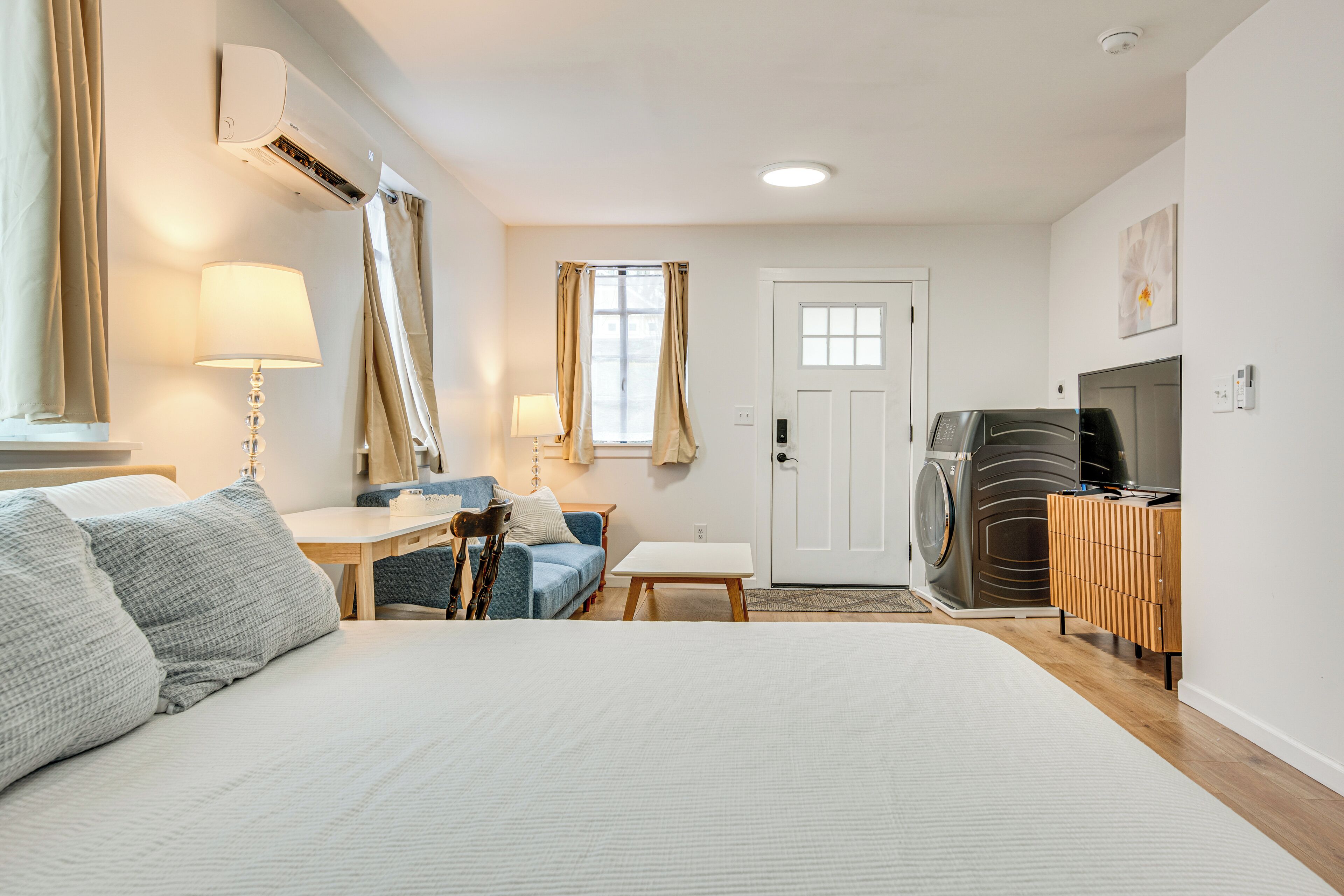 Apartment (0 Bedroom) | Interior