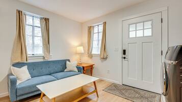 Apartment (0 Bedroom) | Interior