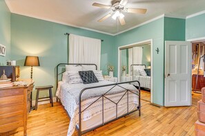 Interior - Near Murphy River Walk: Historic Downtown Home! (Murphy)