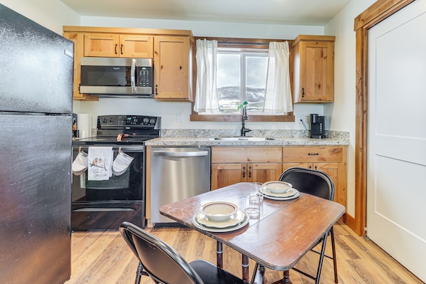 Cottage (2 Bedrooms) | Interior