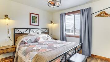 Cottage (2 Bedrooms) | Interior