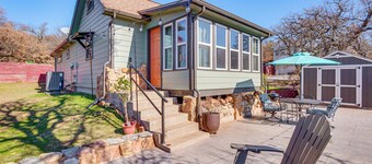 1/2 Mi to Lake Lawtonka: Mtn-view Haven!