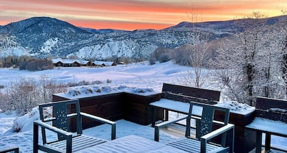 New Listing! Private Nature Trail | Hot Tub | Near Frost Creek Country Club