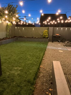Property grounds - Eco Friendly White House Sleeps 8 (Colwyn Bay)