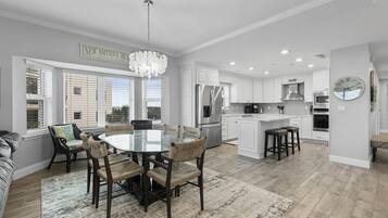 Condo, varias camas (Atlantic Villas 303) | Restaurantes