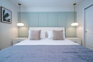 House | 7 bedrooms, desk, Internet - Luxury 7Bd Close to Disney With Pool and Spa at Windsor Cay 16218 (Clermont)