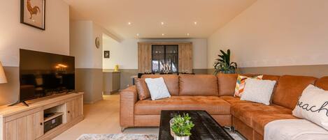 شقة | 2 عدّة غرف نوم وخدمة الإنترنت