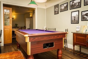 Games room - Woolpack Inn (Holmrook)
