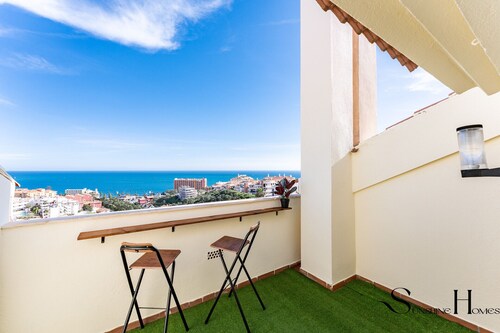 3-Bed Seaview Escape: Pool, Garage, 4 Terraces