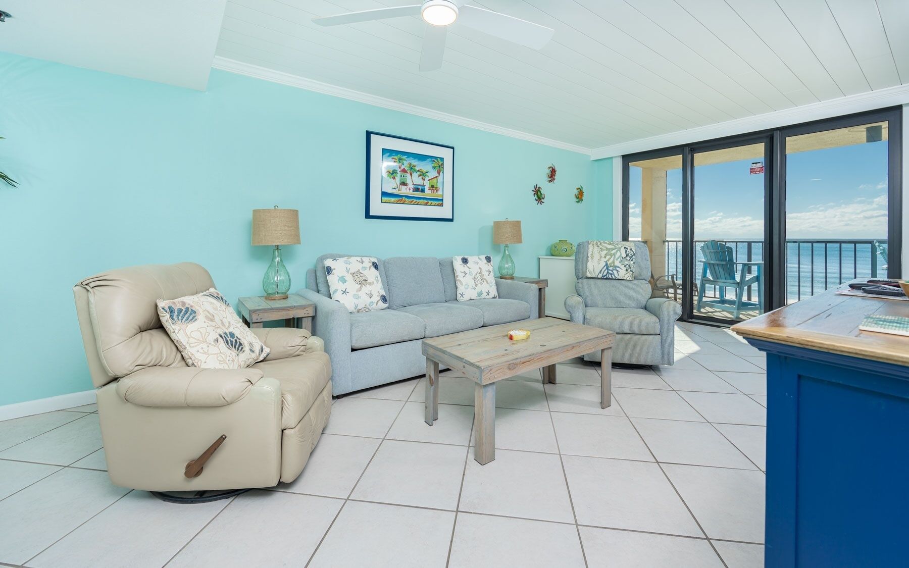 Condo, 1 Bedroom | Living area