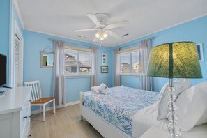 5 bedrooms, iron/ironing board, free WiFi, bed sheets