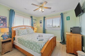 5 Schlafzimmer, BĂŒgeleisen/BĂŒgelbrett, kostenloses WLAN, BettwĂ€sche