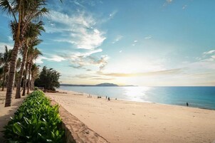 私家海滩、白沙、免费海滩班车、免费海滩小屋