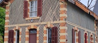 Gîte in a 5 h. estate 5 minutes from the Loire by bike & the Berry canal