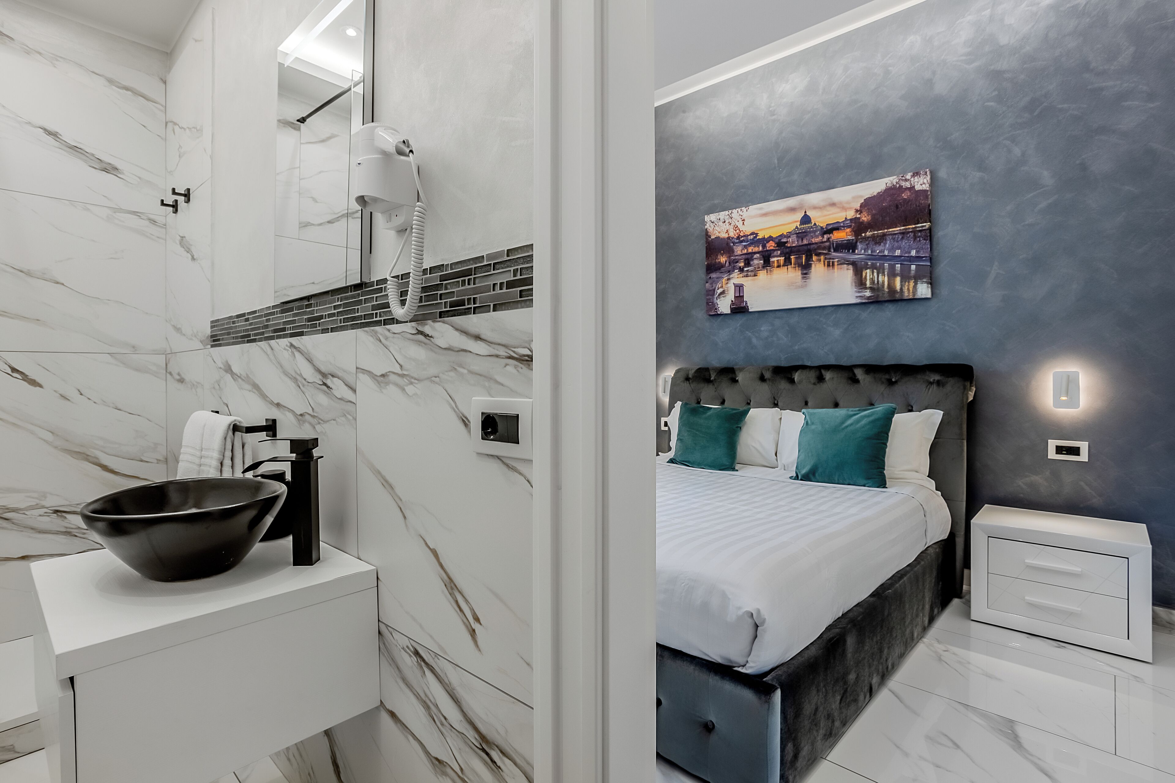 Superior Double Room | Free minibar items, in-room safe, individually furnished