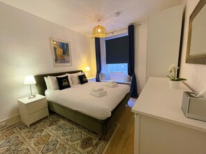 3 habitaciones, tabla de planchar con plancha y wifi gratis 
