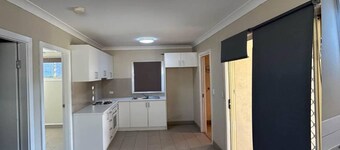 2 Bedroom Flat In Colyton