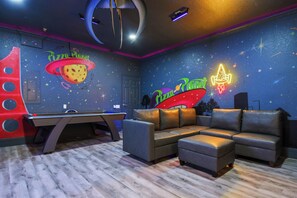 Spielezimmer