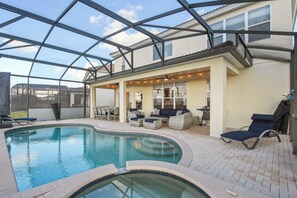 Beheizter Pool