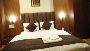Double Room, City View | WiFi (free) - JMK REGENCY (Varanasi)