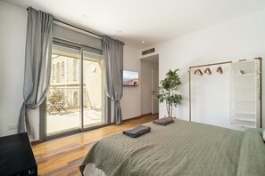 3 bedrooms, desk, iron/ironing board, free WiFi - Ha Rav Kok 3BR (Jerusalem)