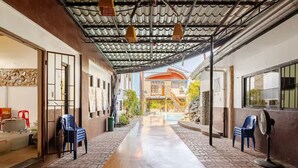 Unclassified image, 3 of 23, button - Ross Rose Budget Hotel (Santo Tomas)