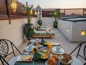 Deluxe Double or Twin Room, Non Smoking, Private Bathroom | Restaurant - Dar Al-Famila  (Marrakech)
