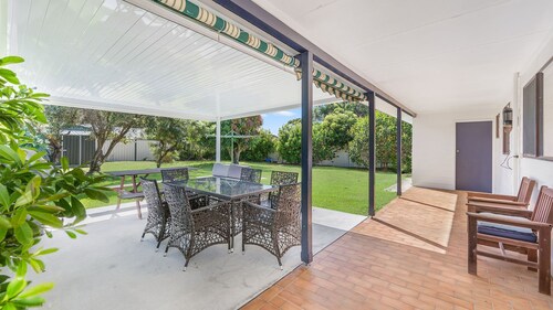 Mirrabooka - Charming 2-bedroom holiday house