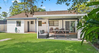Mirrabooka - Charming 2-bedroom holiday house
