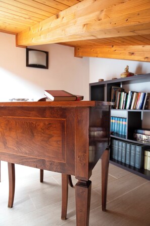 Interior - Etna's Love: Attic with a View (Catania)