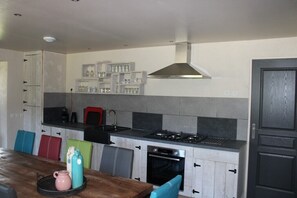 Private kitchen - Gite La Belle Vache 6 people (granges-sur-vologne)