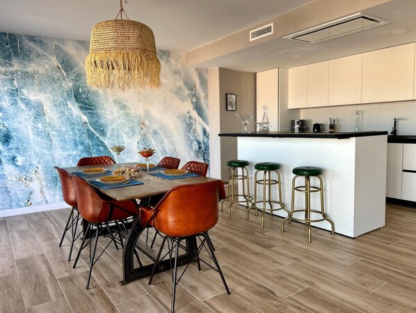 Dining - Modern and Spacious Apartment in Algeciras | Bay Views | near the Port (Algeciras)