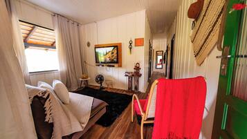 2 quartos, escrivaninha, Wi-Fi de cortesia, roupa de cama