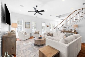 TV - Holiday Availability! LSV! 4 Adult Bikes! Gated Community with 2 Pools! (Santa Rosa Beach)