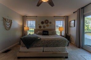 Room - 4-bedroom 3-bath Lakefront home with private dock.  Can sleep up to 14 people. (Mineral)