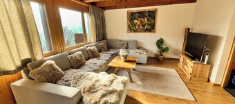 Cozy chalet in the Swiss Alps with Heidi bed. Pet friendly!